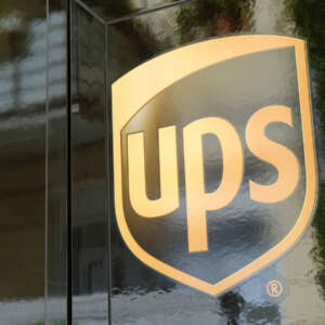 UPS Holiday Season Hiring Will Top 100,000 Amid E-Commerce Boom